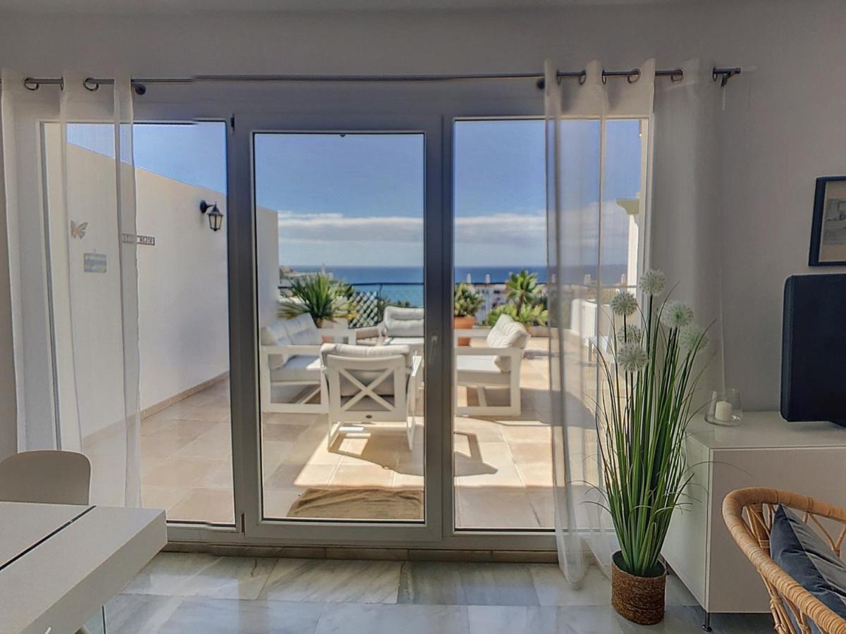 Frontline Beach Penthouse In Mi Capricho Sitio de Calahonda المظهر الخارجي الصورة